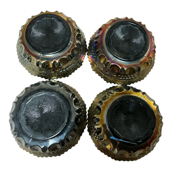 Carnival Glass berry bowls, set of four - Picture 2 of 4